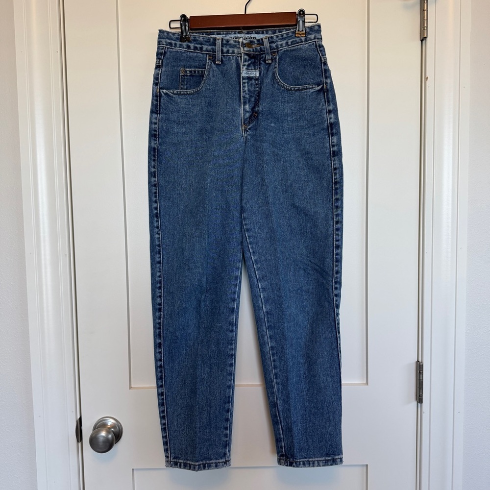 Vintage 90s women's Girbaud tapered leg high rise blue denim mom jeans 26” waist